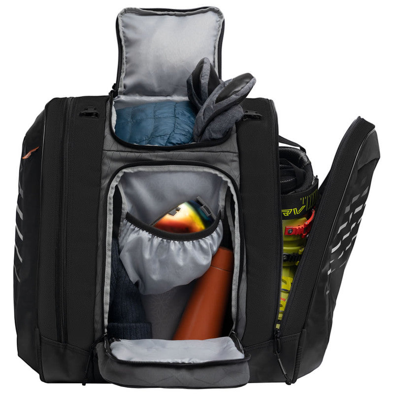 This Kulkea ski boot bag has a lot of storage options